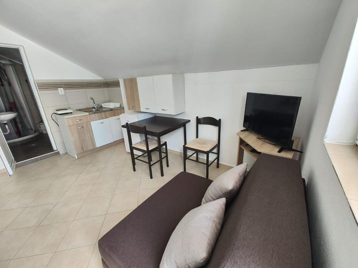 Jovanovic Apartment Tivat Bagian luar foto